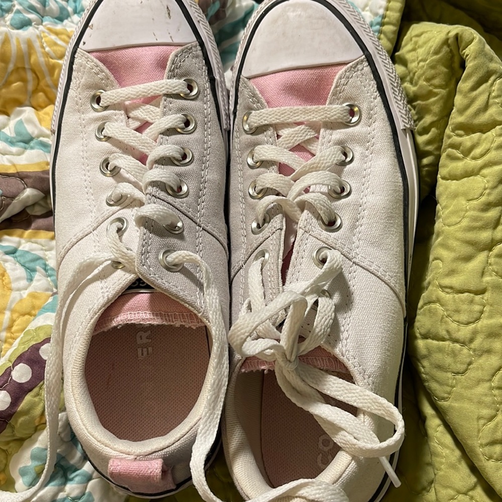 Converse Pink and White
